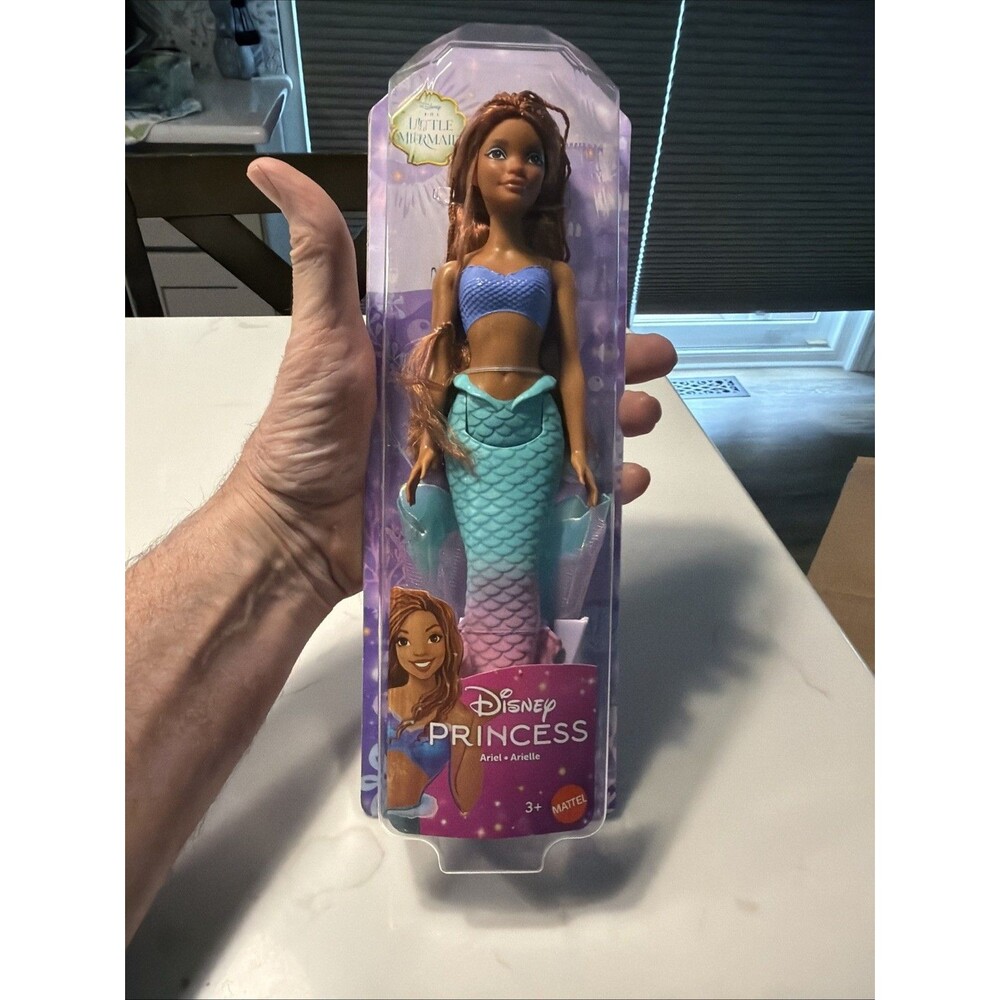 Disney Princess Ariel Mermaid Doll with Sparkling Fin Toy New With Tag